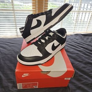 Nike Dunk Low Panda Size 9.5
